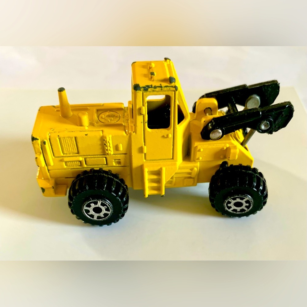 🌼 Matchbox 1984 Road Champs Harrison NJ07029 Yellow Wheel Loader - Picture 4 of 5